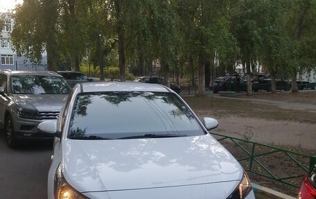 Hyundai Solaris II рестайлинг, 2022 год, 2 200 000 рублей, 2 фотография