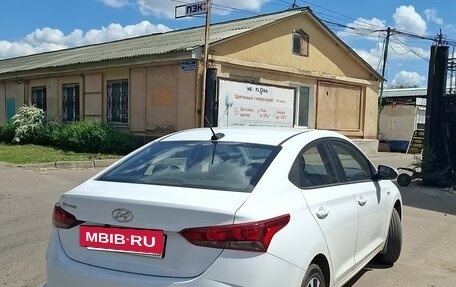 Hyundai Solaris II рестайлинг, 2022 год, 2 200 000 рублей, 3 фотография