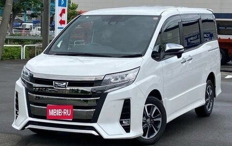 Toyota Noah III, 2021 год, 1 862 000 рублей, 1 фотография