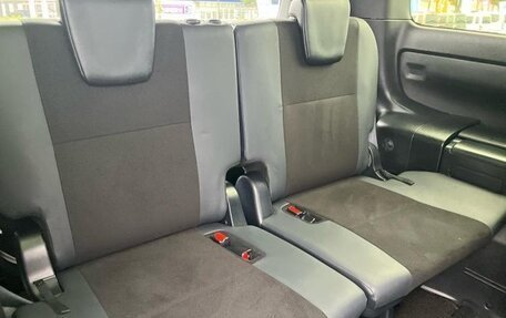Toyota Noah III, 2021 год, 1 862 000 рублей, 18 фотография