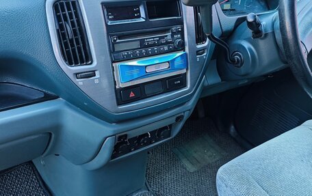 Mitsubishi Dion I рестайлинг, 2001 год, 299 000 рублей, 24 фотография