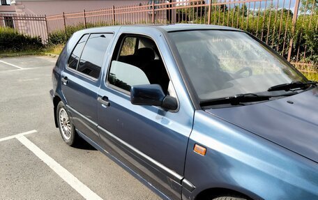 Volkswagen Golf III, 1994 год, 196 000 рублей, 2 фотография