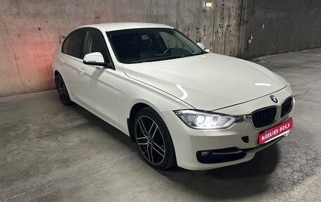 BMW 3 серия, 2013 год, 1 250 000 рублей, 3 фотография