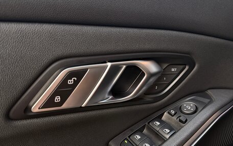 BMW 3 серия, 2020 год, 3 750 000 рублей, 13 фотография