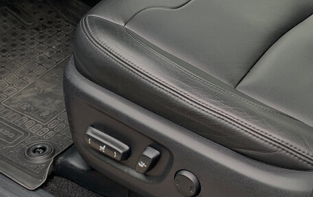 Toyota Land Cruiser Prado 150 рестайлинг 2, 2019 год, 6 200 000 рублей, 17 фотография