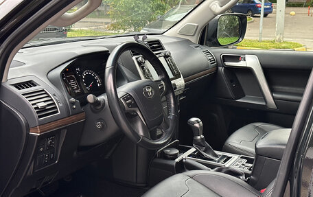 Toyota Land Cruiser Prado 150 рестайлинг 2, 2019 год, 6 200 000 рублей, 14 фотография