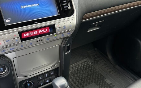 Toyota Land Cruiser Prado 150 рестайлинг 2, 2019 год, 6 200 000 рублей, 18 фотография