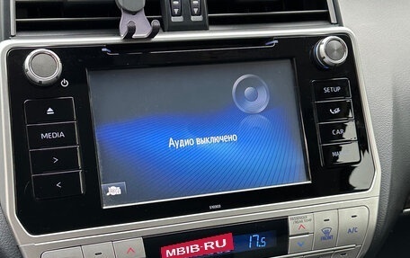 Toyota Land Cruiser Prado 150 рестайлинг 2, 2019 год, 6 200 000 рублей, 19 фотография