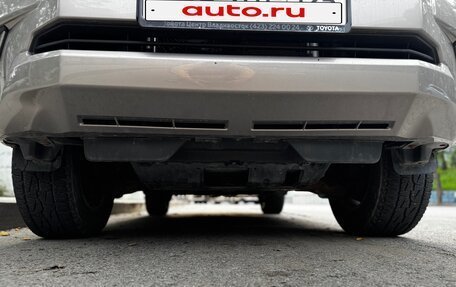 Toyota Land Cruiser Prado 150 рестайлинг 2, 2019 год, 5 800 000 рублей, 4 фотография