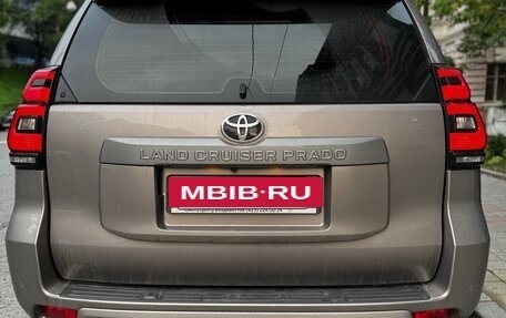Toyota Land Cruiser Prado 150 рестайлинг 2, 2019 год, 5 800 000 рублей, 2 фотография