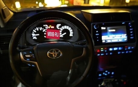 Toyota Land Cruiser Prado 150 рестайлинг 2, 2019 год, 5 800 000 рублей, 16 фотография