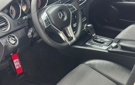Mercedes-Benz C-Класс, 2012 год, 1 600 000 рублей, 13 фотография