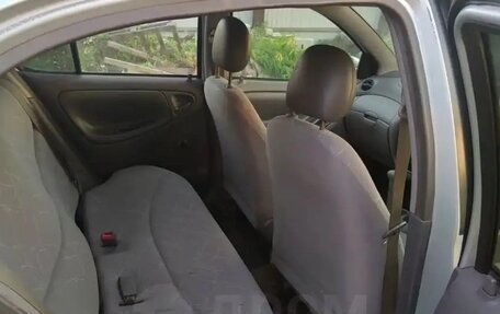 Toyota Platz, 1999 год, 160 000 рублей, 6 фотография