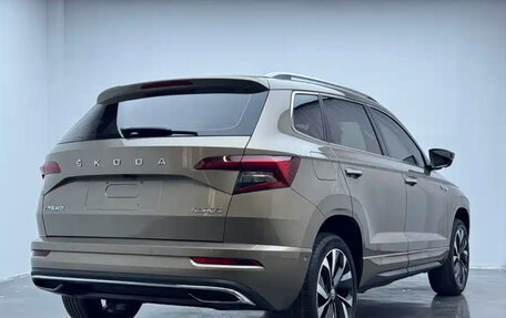 Skoda Karoq I, 2022 год, 2 400 000 рублей, 3 фотография