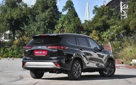 Toyota Highlander, 2026 год, 5 450 000 рублей, 7 фотография