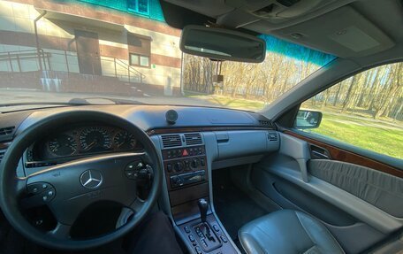 Mercedes-Benz E-Класс, 1998 год, 270 000 рублей, 5 фотография