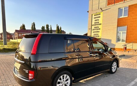 Toyota ISis I, 2010 год, 1 100 000 рублей, 5 фотография