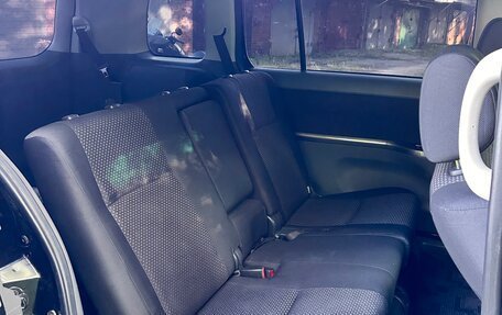 Toyota ISis I, 2010 год, 1 100 000 рублей, 6 фотография