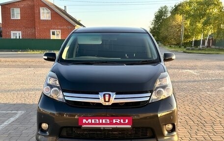 Toyota ISis I, 2010 год, 1 100 000 рублей, 2 фотография