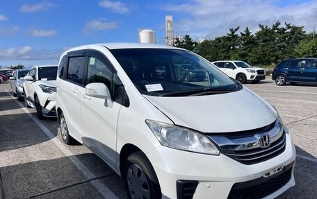 Honda Freed I, 2015 год, 735 911 рублей, 1 фотография