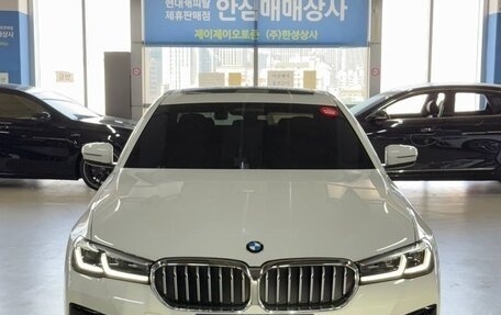 BMW 5 серия, 2021 год, 3 300 000 рублей, 2 фотография