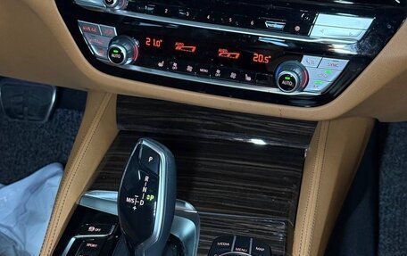 BMW 5 серия, 2021 год, 3 300 000 рублей, 16 фотография