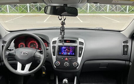 KIA cee'd I рестайлинг, 2010 год, 555 000 рублей, 2 фотография