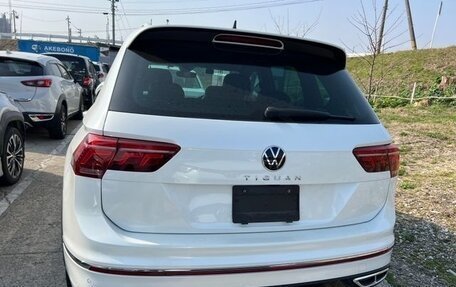 Volkswagen Tiguan II, 2022 год, 2 080 911 рублей, 4 фотография