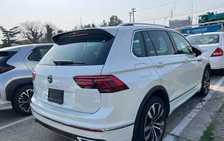 Volkswagen Tiguan II, 2022 год, 2 080 911 рублей, 5 фотография