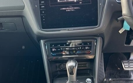 Volkswagen Tiguan II, 2022 год, 2 080 911 рублей, 12 фотография