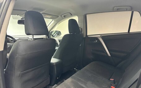 Toyota RAV4, 2015 год, 1 698 000 рублей, 10 фотография