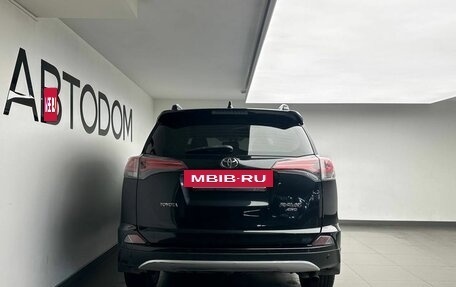 Toyota RAV4, 2015 год, 1 698 000 рублей, 3 фотография