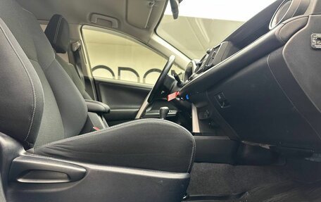 Toyota RAV4, 2015 год, 1 698 000 рублей, 14 фотография