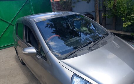 Honda Fit III, 2005 год, 650 000 рублей, 1 фотография