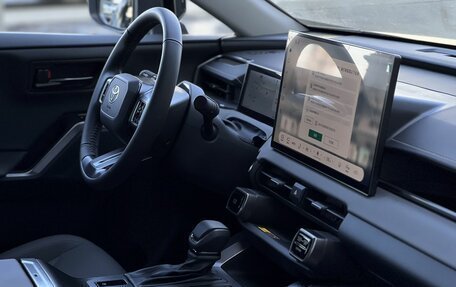 Toyota RAV4, 2026 год, 4 090 000 рублей, 25 фотография