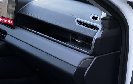 Toyota RAV4, 2026 год, 4 090 000 рублей, 24 фотография