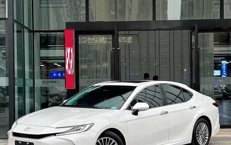 Toyota Camry, 2024 год, 3 600 000 рублей, 1 фотография
