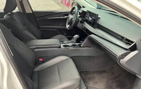 Toyota Camry, 2024 год, 3 600 000 рублей, 9 фотография