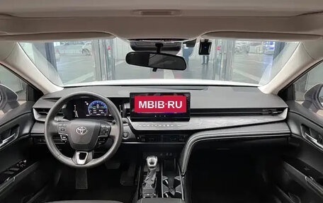 Toyota Camry, 2024 год, 3 600 000 рублей, 11 фотография