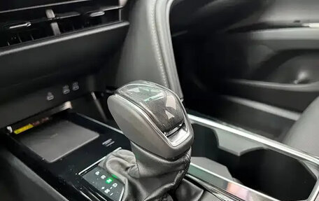 Toyota Camry, 2024 год, 3 600 000 рублей, 15 фотография