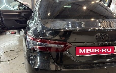 Toyota Camry, 2023 год, 3 600 000 рублей, 5 фотография