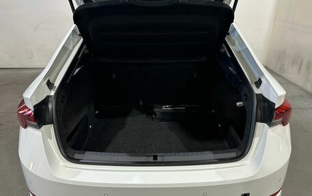Skoda Octavia IV, 2021 год, 2 200 000 рублей, 36 фотография