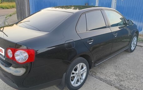 Volkswagen Jetta VI, 2010 год, 633 000 рублей, 3 фотография