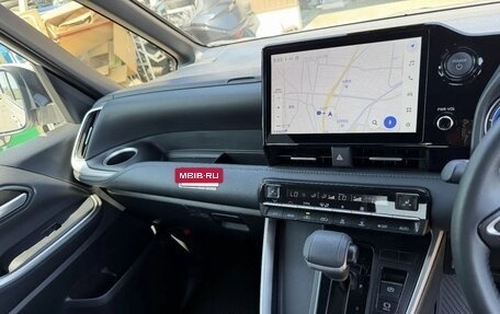Toyota Voxy, 2025 год, 3 876 000 рублей, 9 фотография