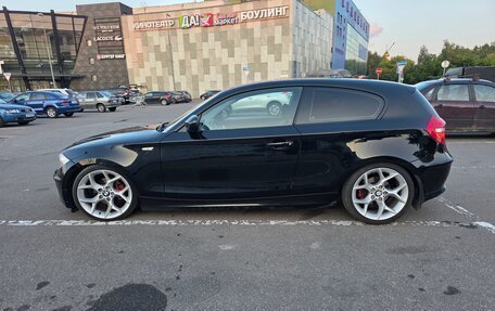 BMW 1 серия, 2011 год, 850 000 рублей, 8 фотография