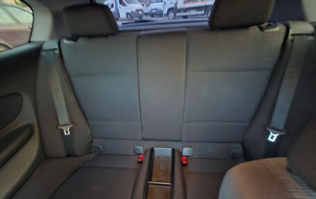 BMW 1 серия, 2011 год, 850 000 рублей, 15 фотография