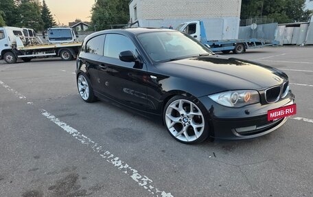BMW 1 серия, 2011 год, 850 000 рублей, 3 фотография