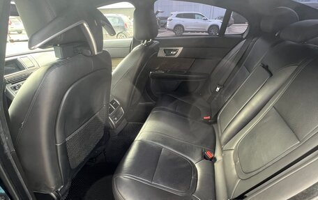 Jaguar XF I рестайлинг, 2014 год, 2 000 000 рублей, 10 фотография