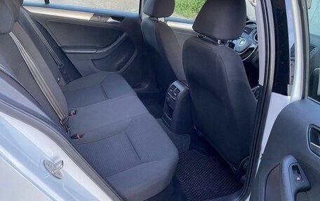 Volkswagen Jetta VI, 2016 год, 1 100 000 рублей, 7 фотография