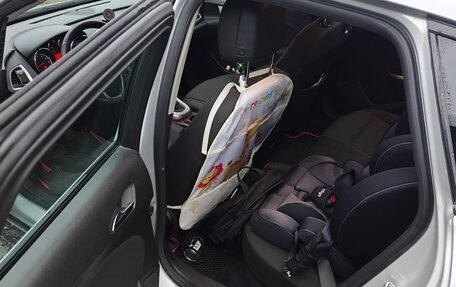 Opel Astra J, 2011 год, 625 000 рублей, 10 фотография